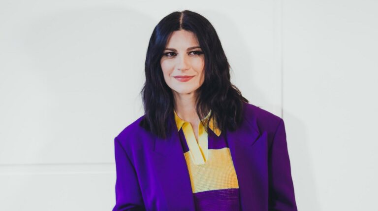 “durare” è Il Nuovo Singolo Di Laura Pausini Anteprima Video Spyit